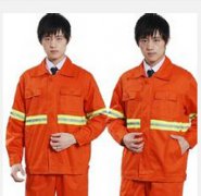 環(huán)衛(wèi)工人工作服該不該換顏色？_環(huán)衛(wèi)工作服為什么要選擇橙黃色的_環(huán)衛(wèi)工人工