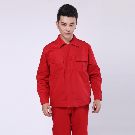 石油工人工服為啥是紅色？